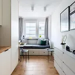 Daire Sliska 3 - - 100m Od Zlotych Tarasow Oraz 200m Od Dworca Centralnego, Piekny Widok Na Panorame Warszawy - Wifi - Smart Tv 55 Cali - Better