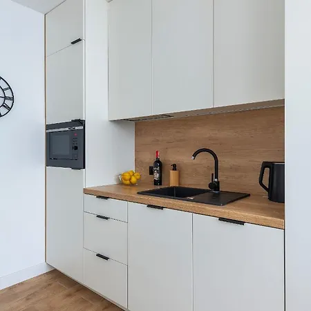 Apartamento Sliska 3 - - 100m Od Zlotych Tarasow Oraz 200m Od Dworca Centralnego, Piekny Widok Na Panorame Warszawy - Wifi - Smart Tv 55 Cali - Better Varsovia