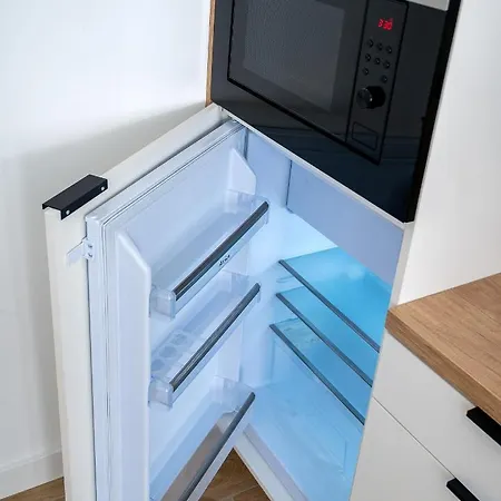 Sliska 3 - - 100m Od Zlotych Tarasow Oraz 200m Od Dworca Centralnego, Piekny Widok Na Panorame Warszawy - Wifi - Smart Tv 55 Cali - Better