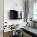Lejlighed Sliska 3 - - 100m Od Zlotych Tarasow Oraz 200m Od Dworca Centralnego, Piekny Widok Na Panorame Warszawy - Wifi - Smart Tv 55 Cali - Better *