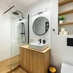 Sliska 3 - - 100m Od Zlotych Tarasow Oraz 200m Od Dworca Centralnego, Piekny Widok Na Panorame Warszawy - Wifi - Smart Tv 55 Cali - Better * Warszawa